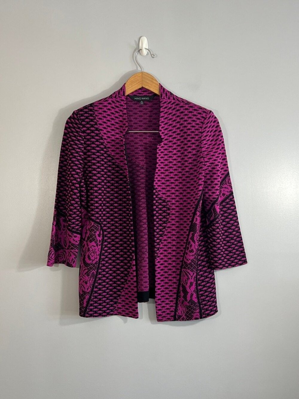 Ming Wang Pink and Black Single Closure 3/4 Sleeve Cardigan